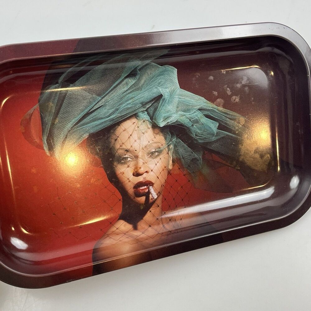 Beyoncé Renaissance Rolling Tray - Picture 3 of 4